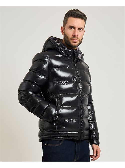  YES ZEE | J823-B4000801